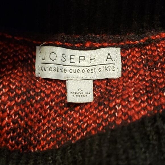 Joseph A Boxy‎ Cowl Neck Red and Black Plaid Oversized Sweater Size Small NWOT - Picture 3 of 6